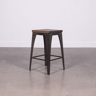 UPRIGHT