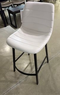 Alezan  Ens. de 2 tabourets